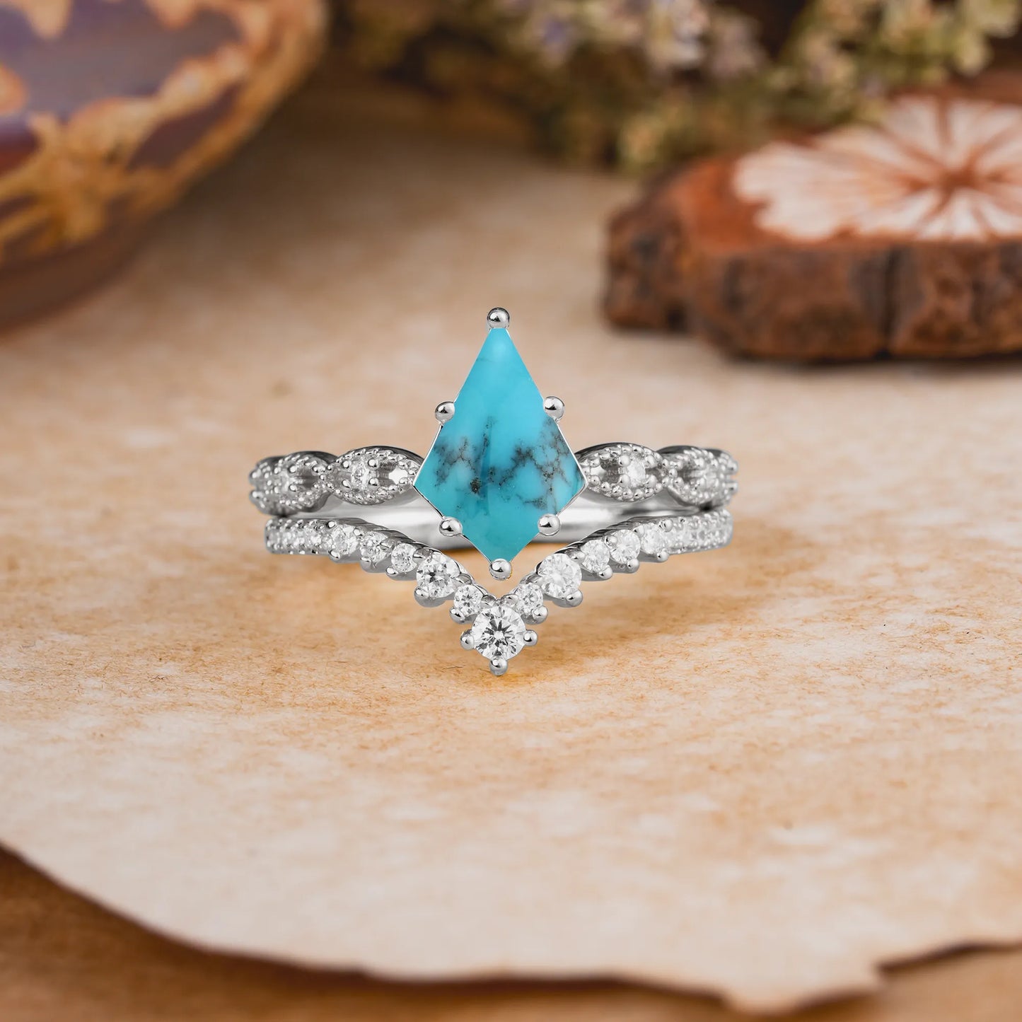 Luxury Vintage 6-Prong Kite-Cut Natural Turquoise Engagement Ring Set