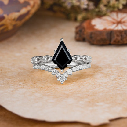 Luxury Vintage 6-Prong Kite-Cut Black Onyx Engagement Ring Set