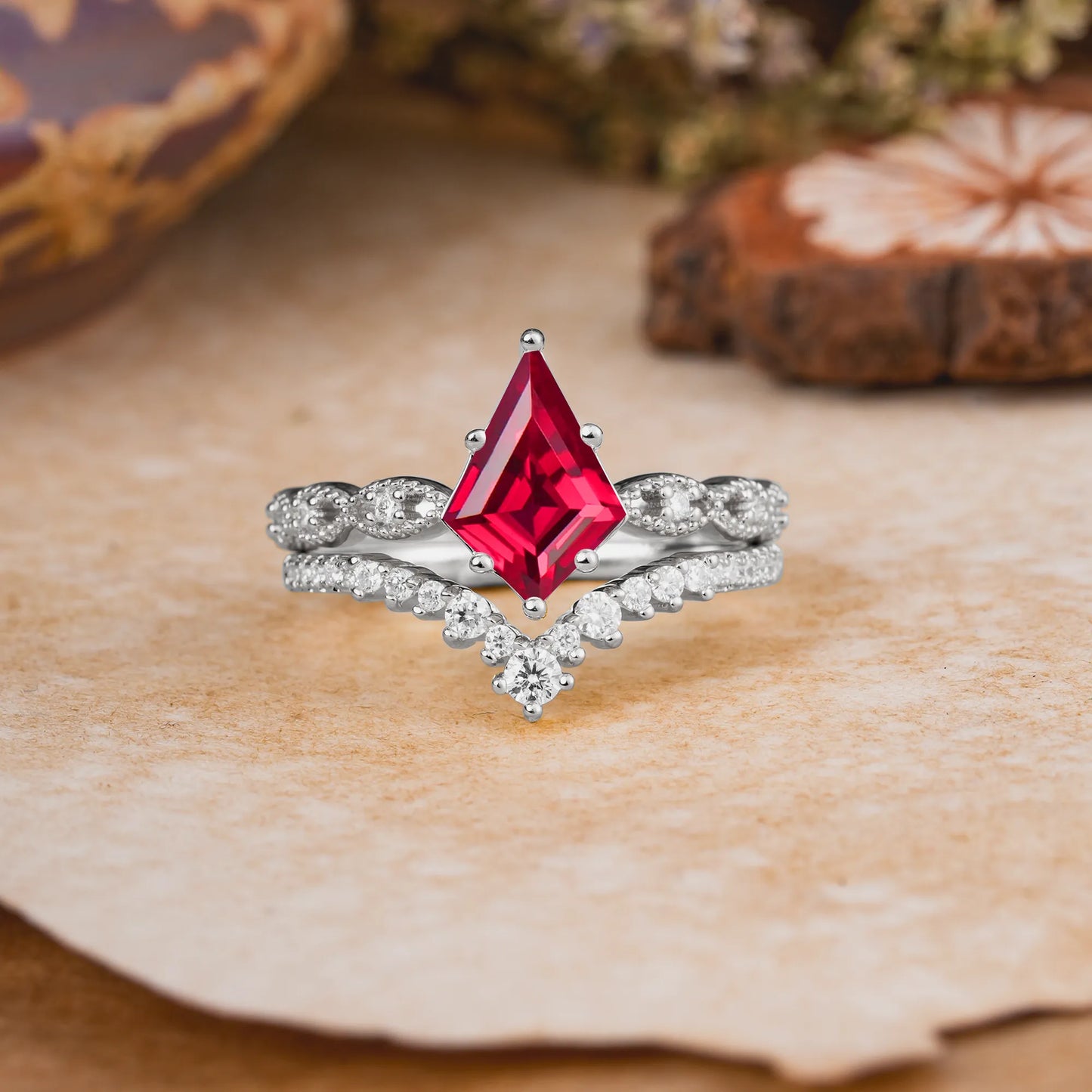 Luxury Vintage 6-Prong Kite-Cut Natural Ruby Engagement Ring Set