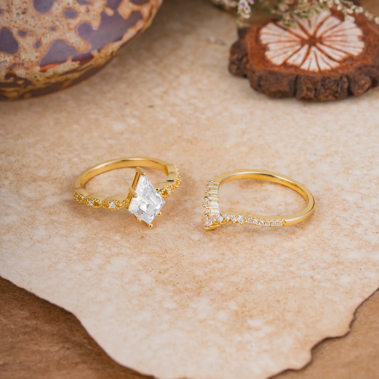 Luxury Vintage 6-Prong Kite-Cut Moissanite Engagement Ring Set