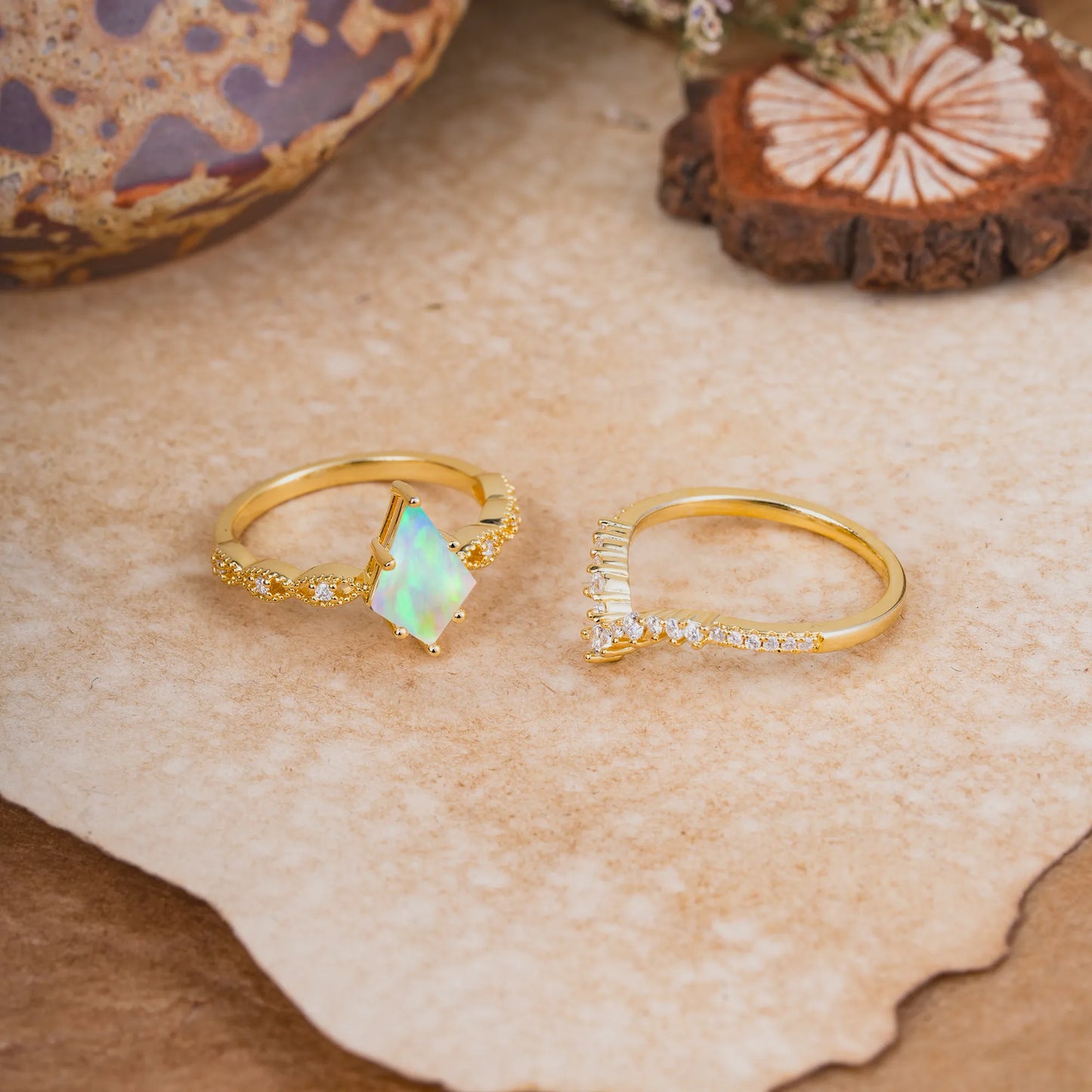 Luxury Vintage 6-Prong Kite-Cut Natural Opal Engagement Ring Set