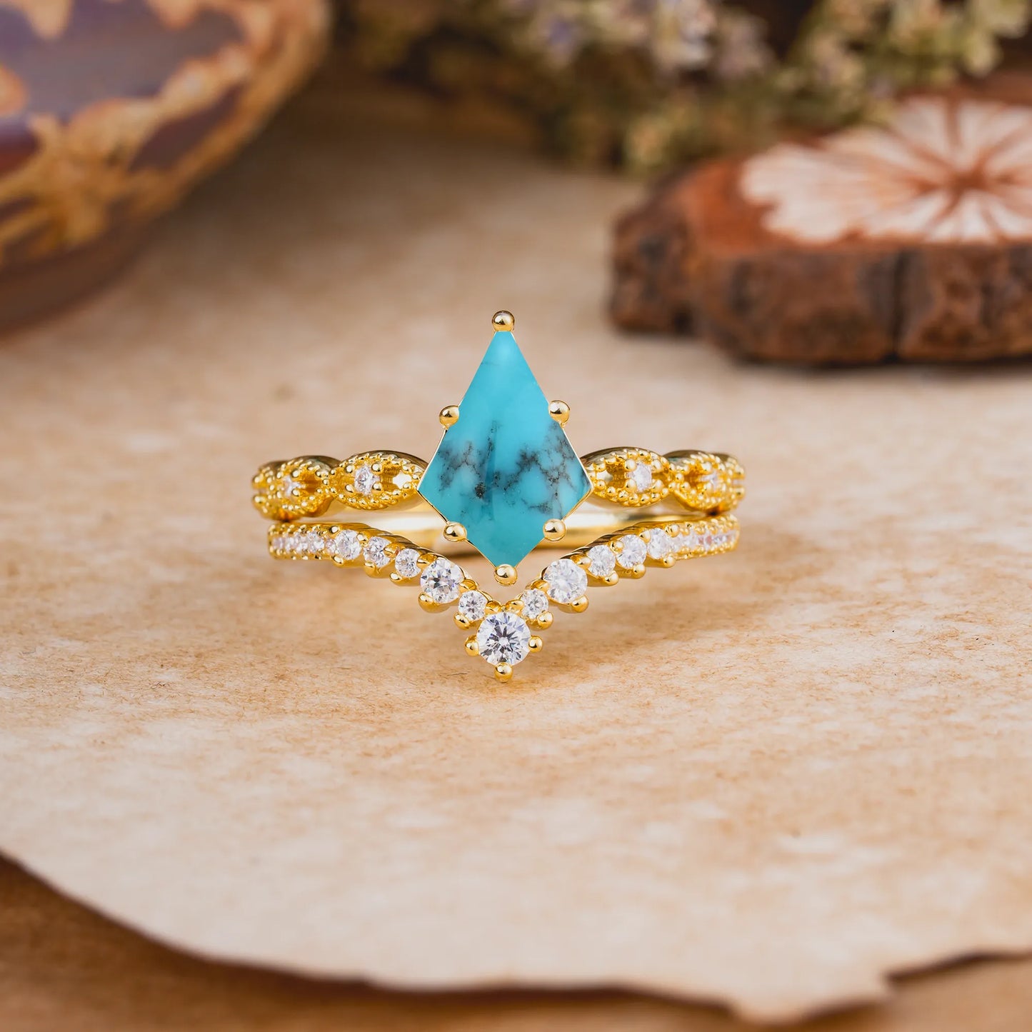 Luxury Vintage 6-Prong Kite-Cut Natural Turquoise Engagement Ring Set
