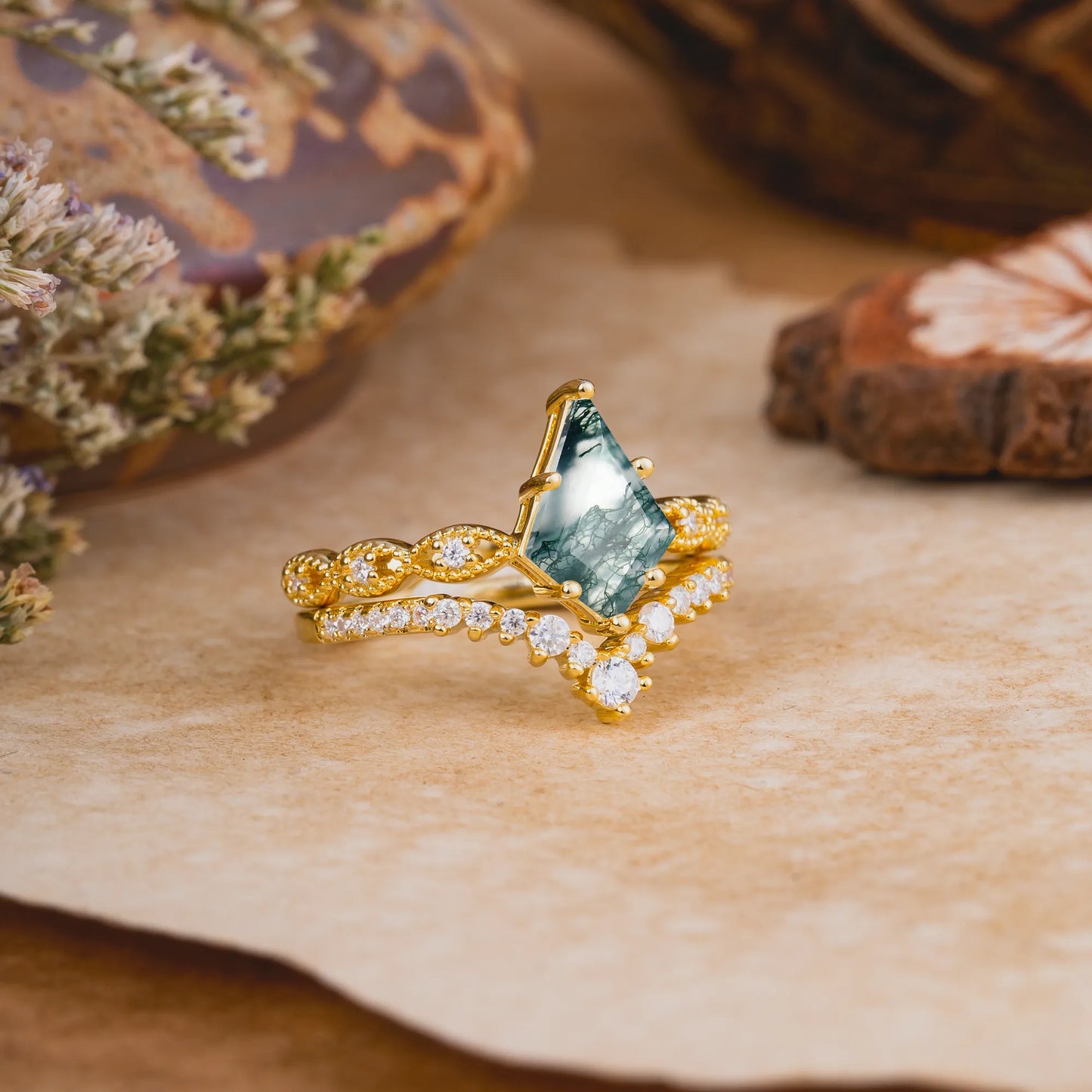 Luxury Vintage 6-Prong Kite-Cut Natural Moss Agate Engagement Ring Set