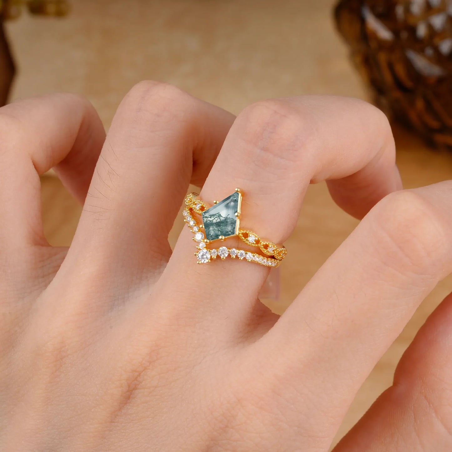 Luxury Vintage 6-Prong Kite-Cut Natural Moss Agate Engagement Ring Set