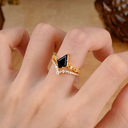 Luxury Vintage 6-Prong Kite-Cut Black Onyx Engagement Ring Set