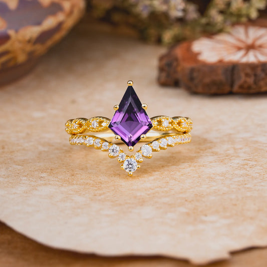 Luxury Vintage 6-Prong Kite-Cut Amethyst Engagement Ring Set