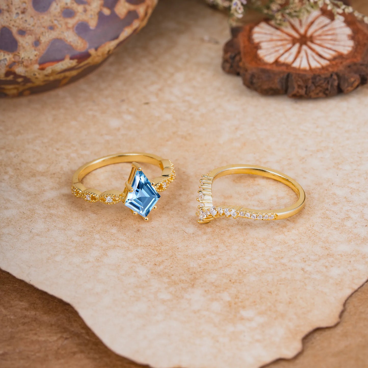 Luxury Vintage 6-Prong Kite-Cut Aquamarine Engagement Ring Set
