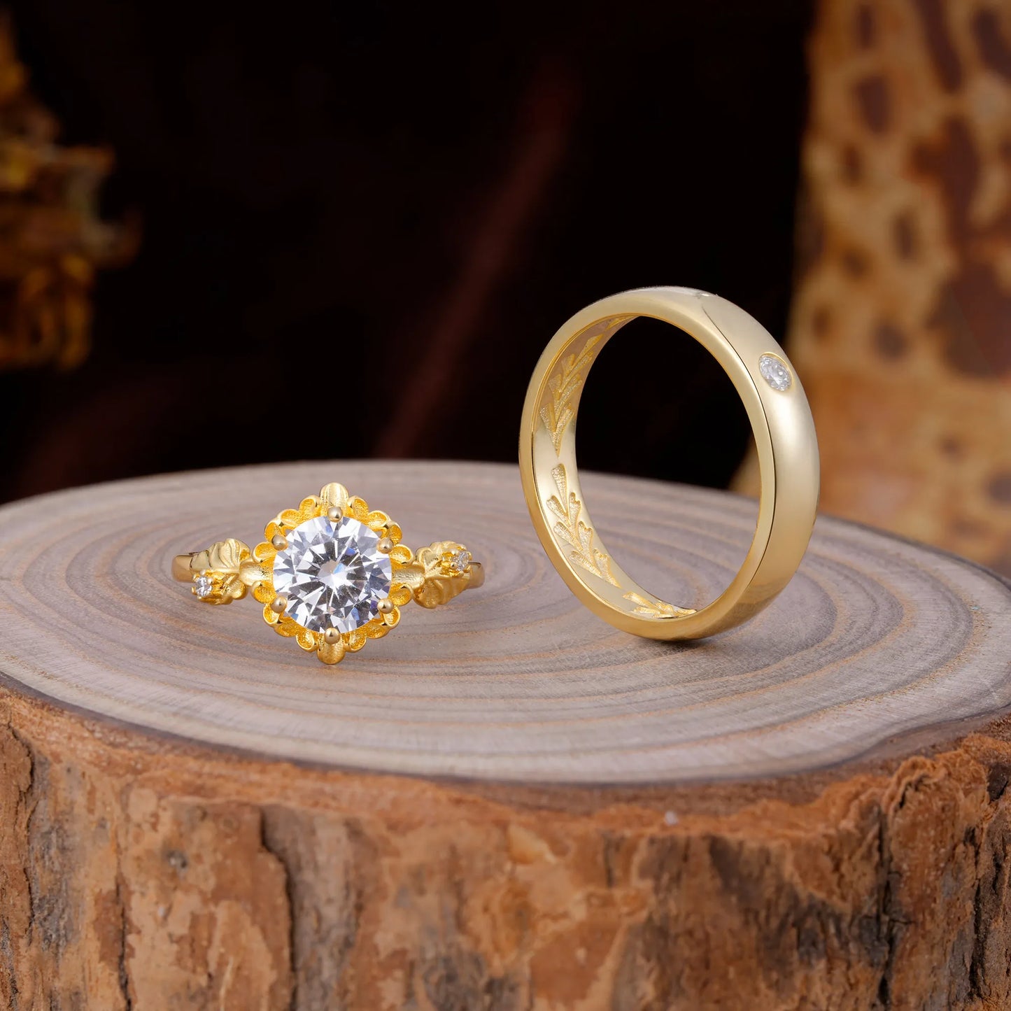 Elegant Floral Leaf Moissanite Center Wedding Couple Rings