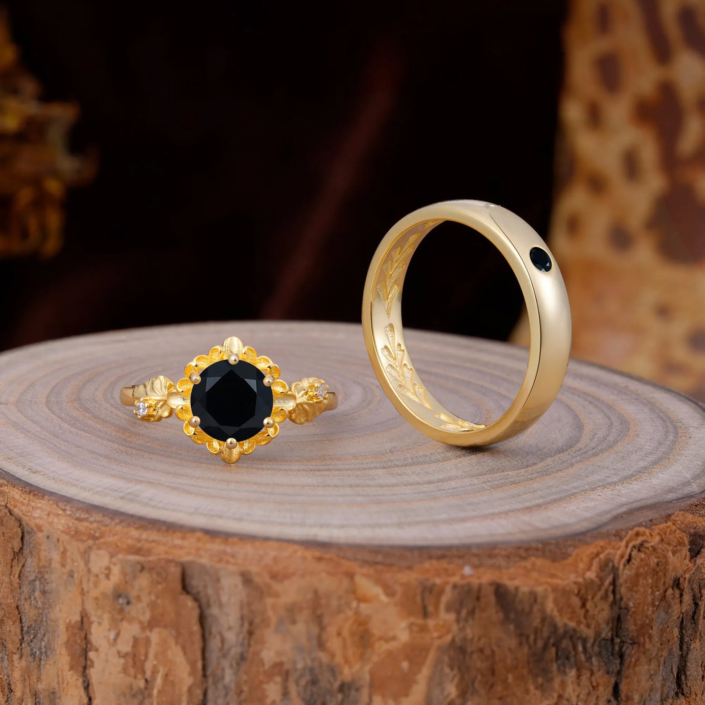 Elegant Floral Leaf Black Onyx Center Wedding Couple Rings