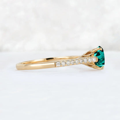 Timeless Round Cut Emerald Half Enternity Gemstone Ring