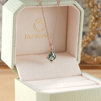 Unique Kite Cut Moss Agate Moissanite Necklace
