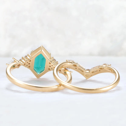 Unique Hexagon Cut Emerald Gemstone Ring Set 2pcs