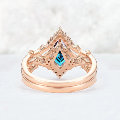 Unique Kite Cut Alexandrite Twig Gemstone Ring Set 2pcs