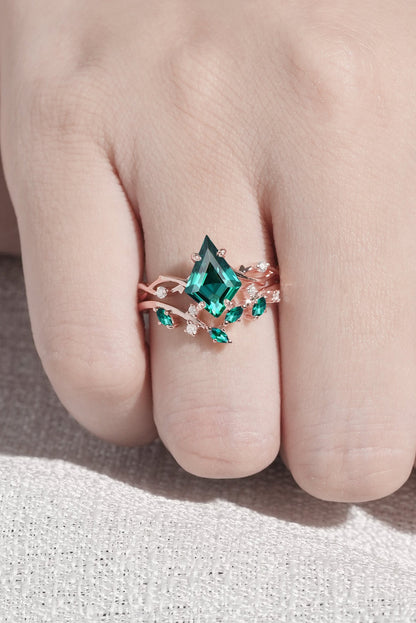 Unique Kite Cut Emerald Leaf and Vine Ring Set 2pcs