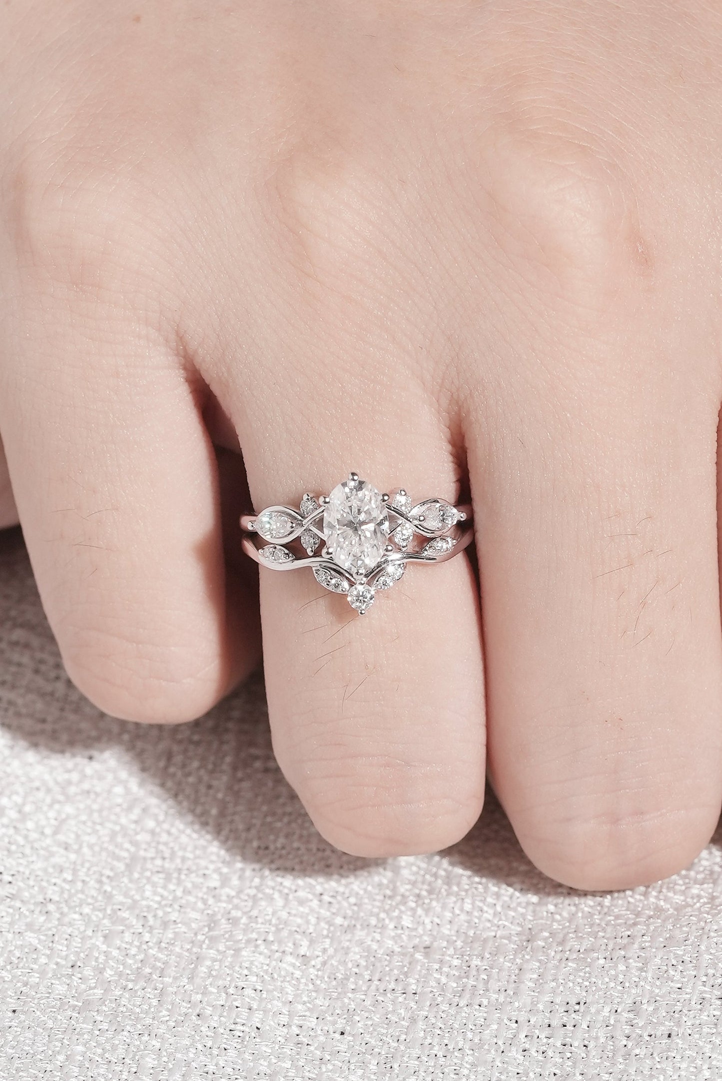 Unique Oval Cut Moissanite Seven Stones Gemstone Ring Set 2pcs