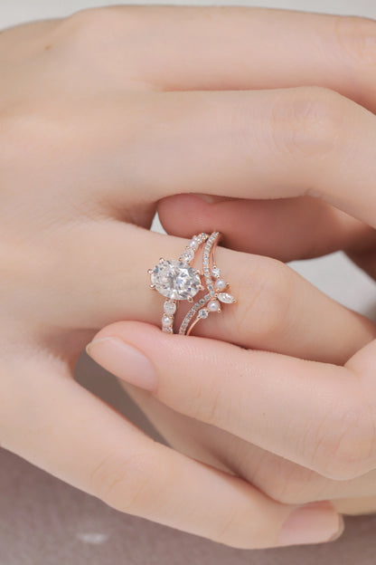 Unique Oval Moissanite Half Enternity Gemstone Ring Set 2pcs