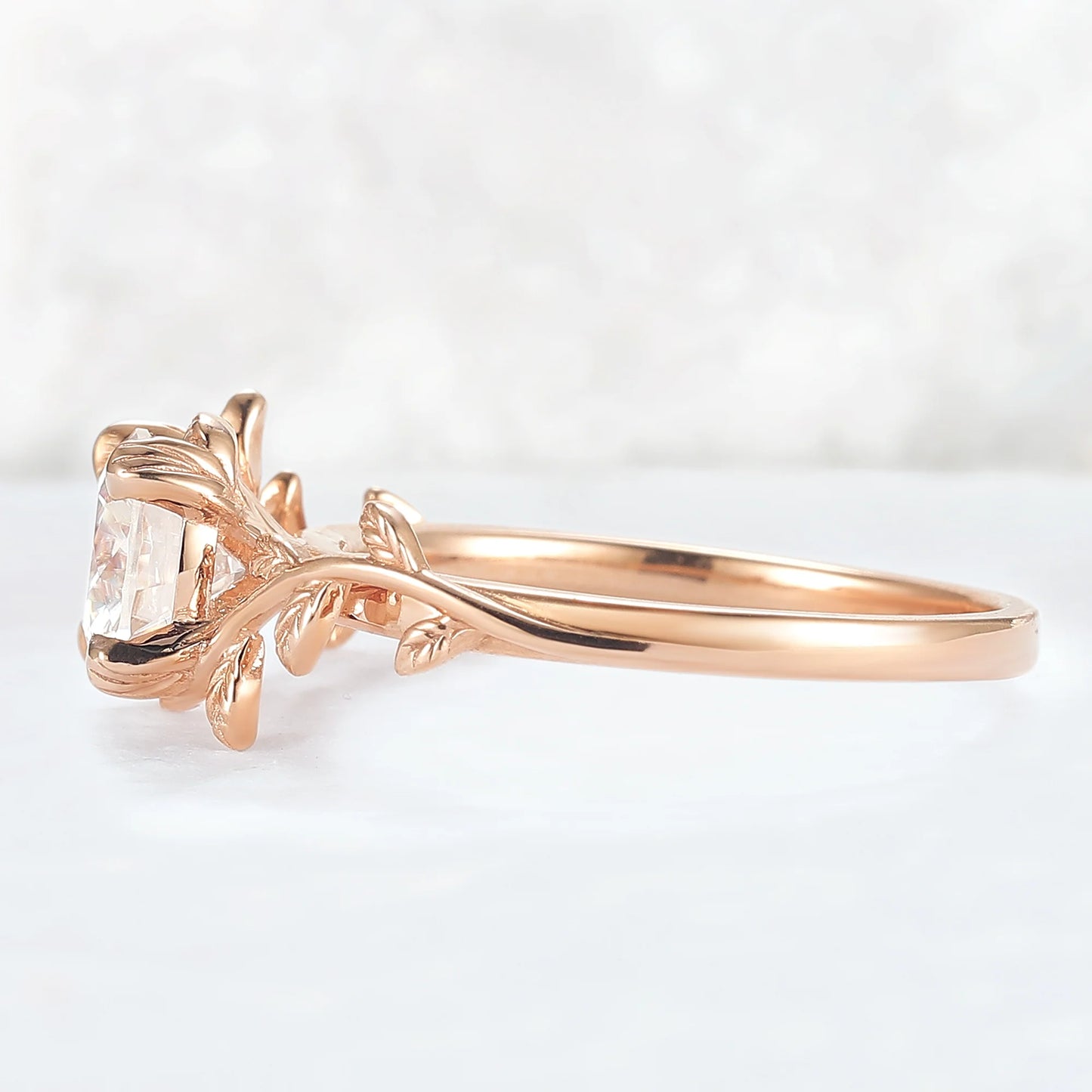 Unique Round Shaped Moissanite Leaf Ring