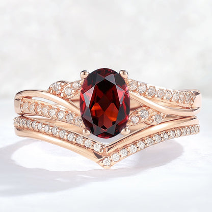 Vampire Legend Oval Shaped Garnet Vine Gemstone Ring Set 2pcs