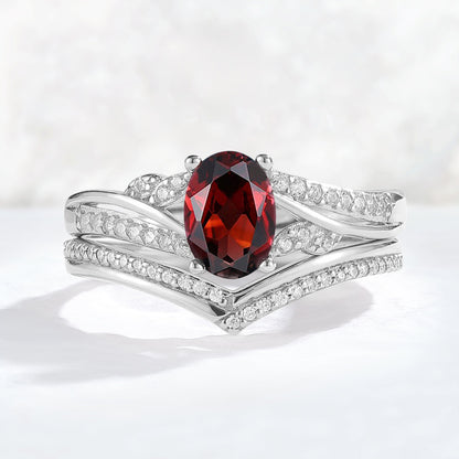 Vampire Legend Oval Shaped Garnet Vine Gemstone Ring Set 2pcs