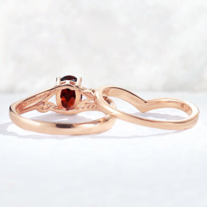 Vampire Legend Oval Shaped Garnet Vine Gemstone Ring Set 2pcs