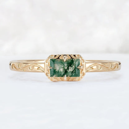 Vintage Baguette Cut Moss Agate Mobius Yellow Gold Stacking Band