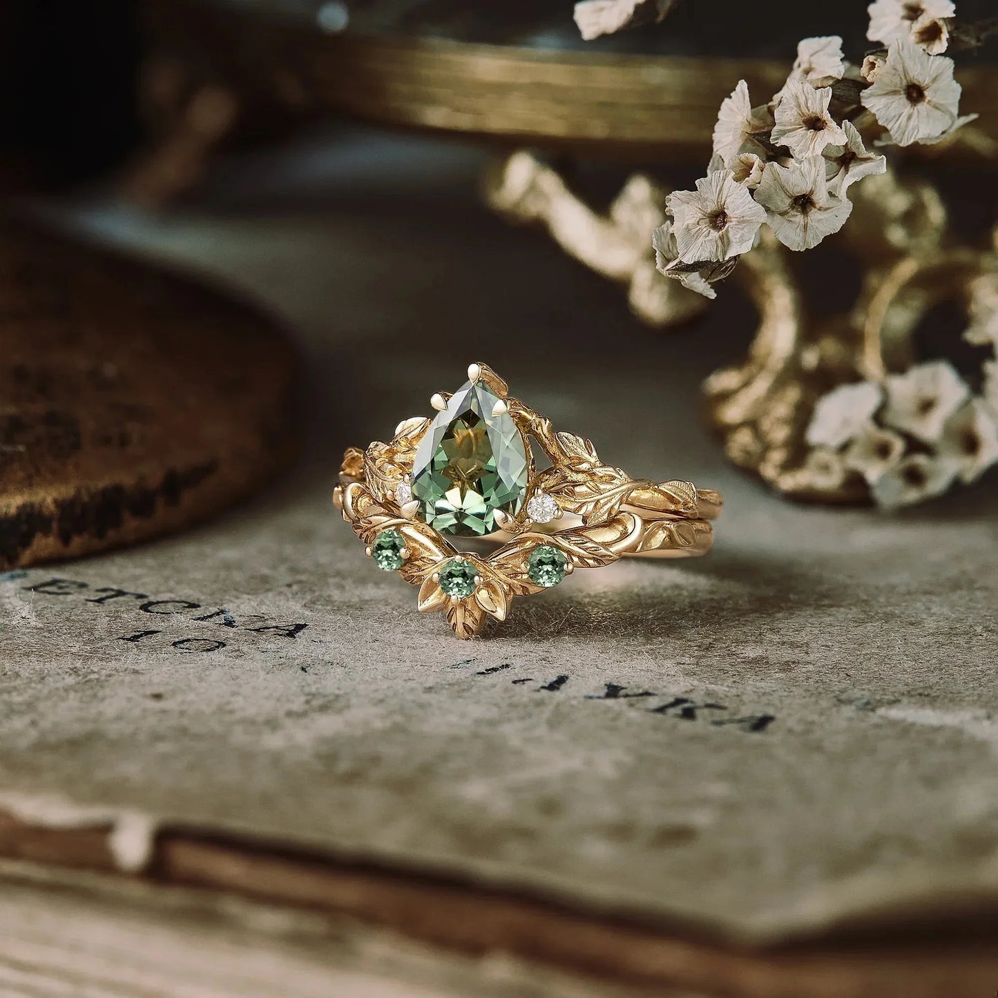 African Violet Inspired Green Sapphire Engagement Ring Set 2pcs - Amara - GemsMagic