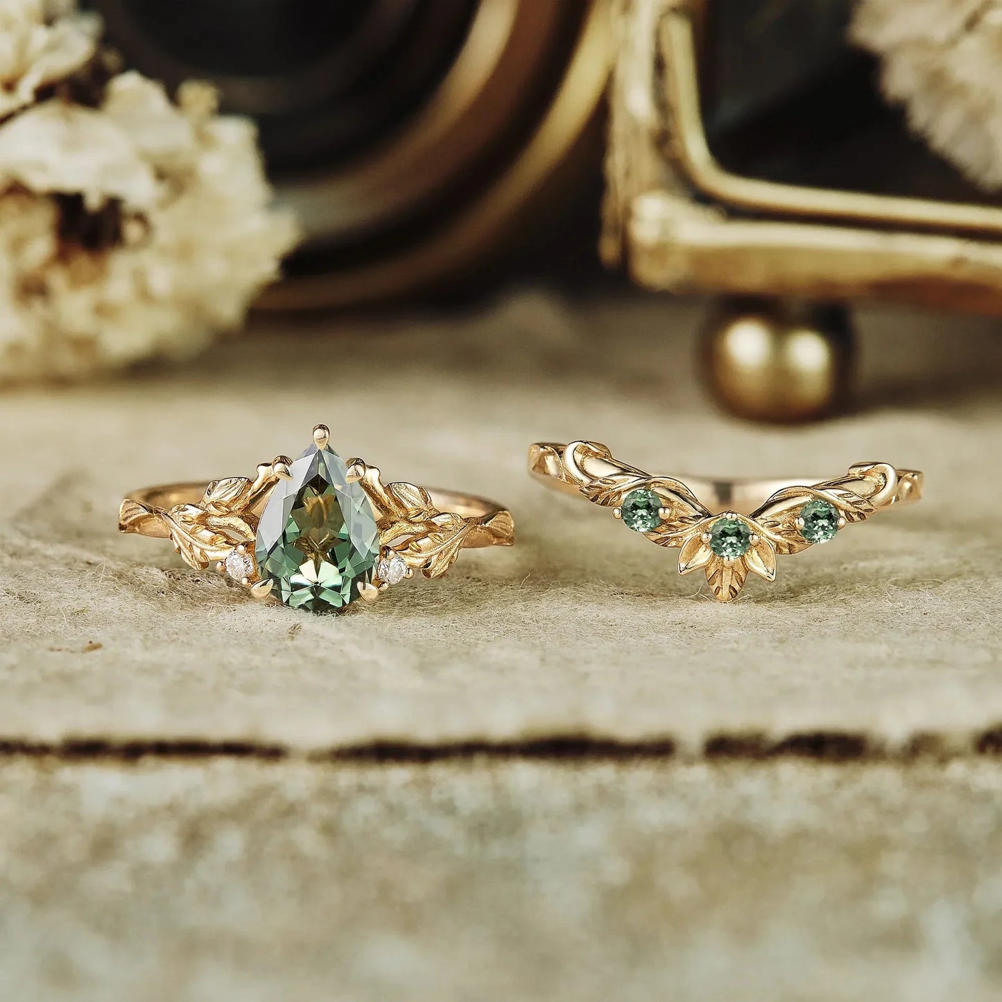 African Violet Inspired Green Sapphire Engagement Ring Set 2pcs - Amara - GemsMagic