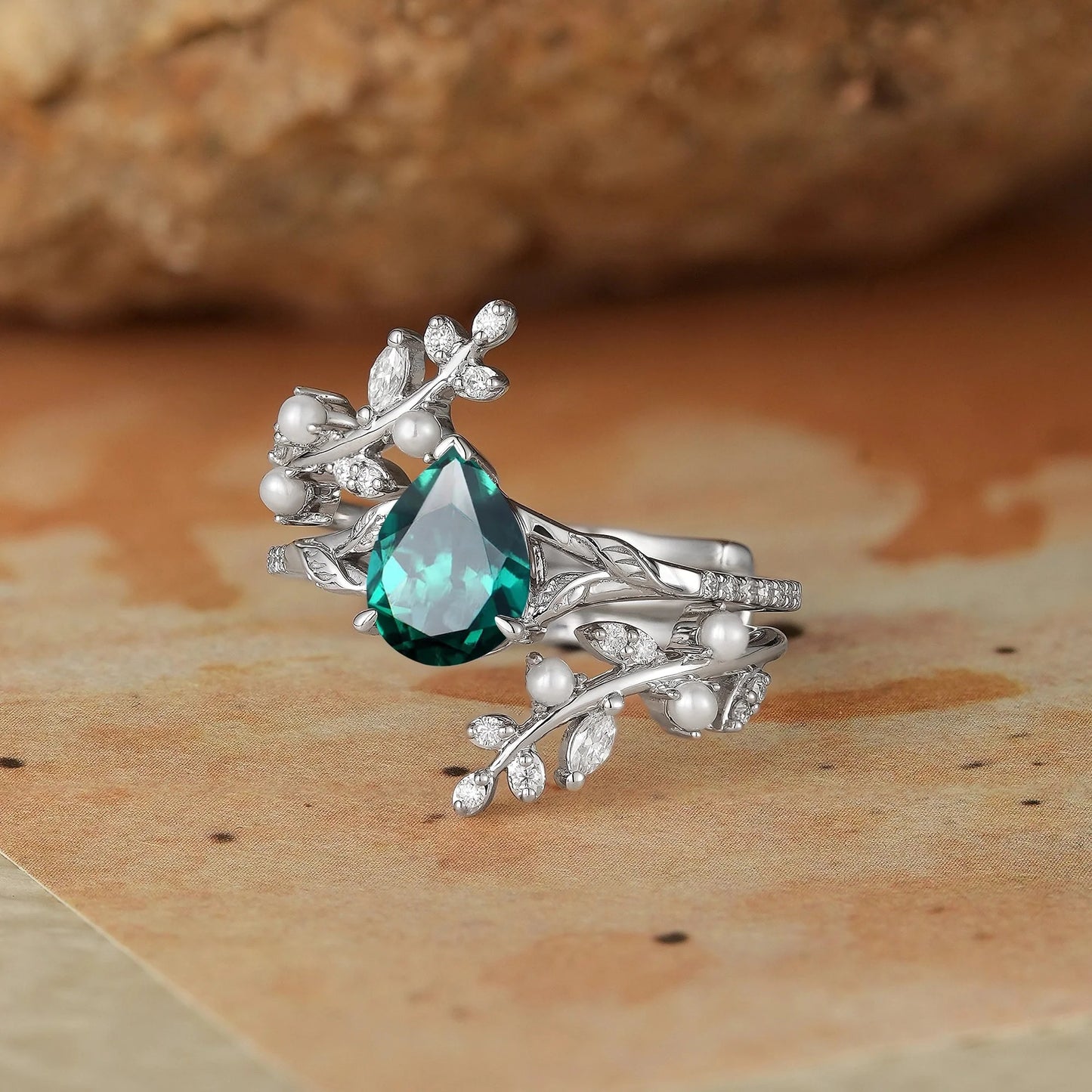 Aphrodite's Enchanted Vine | Emerald & Pearl Leaf Ring Set-Juniper
