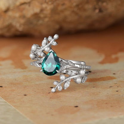 Aphrodite's Enchanted Vine | Emerald & Pearl Leaf Ring Set-Juniper