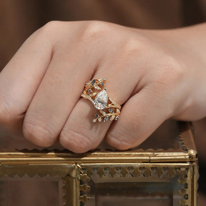 Aphrodite's Enchanted Vine| Lab Grown Diamond and Sapphire Ring Set - Aurora