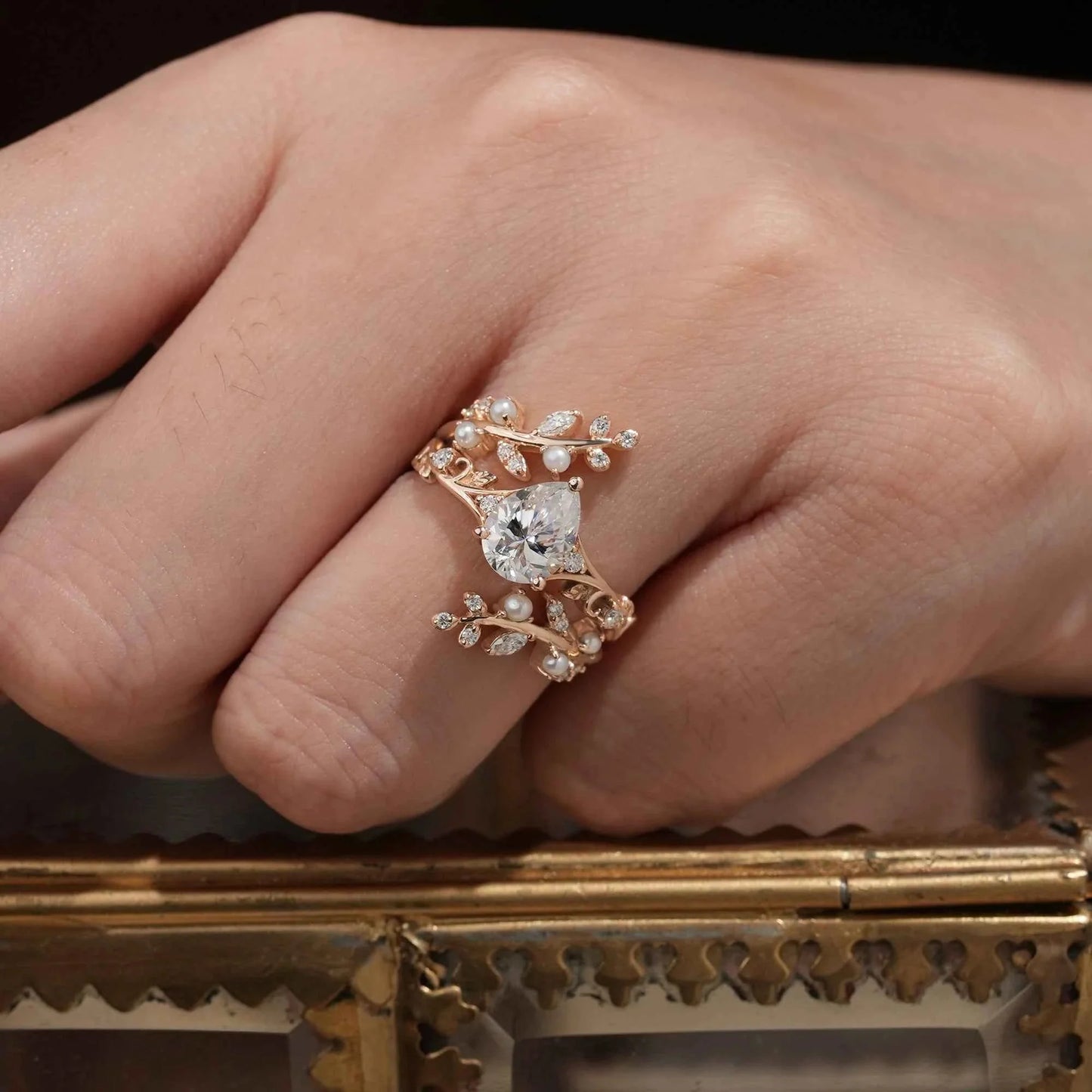 Aphrodite's Enchanted Vine | Moissanite & Pearl Ring Set - Siobhan