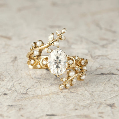 Aphrodite's Enchanted Vine | Moon Design Moissanite Ring Set - Hermione