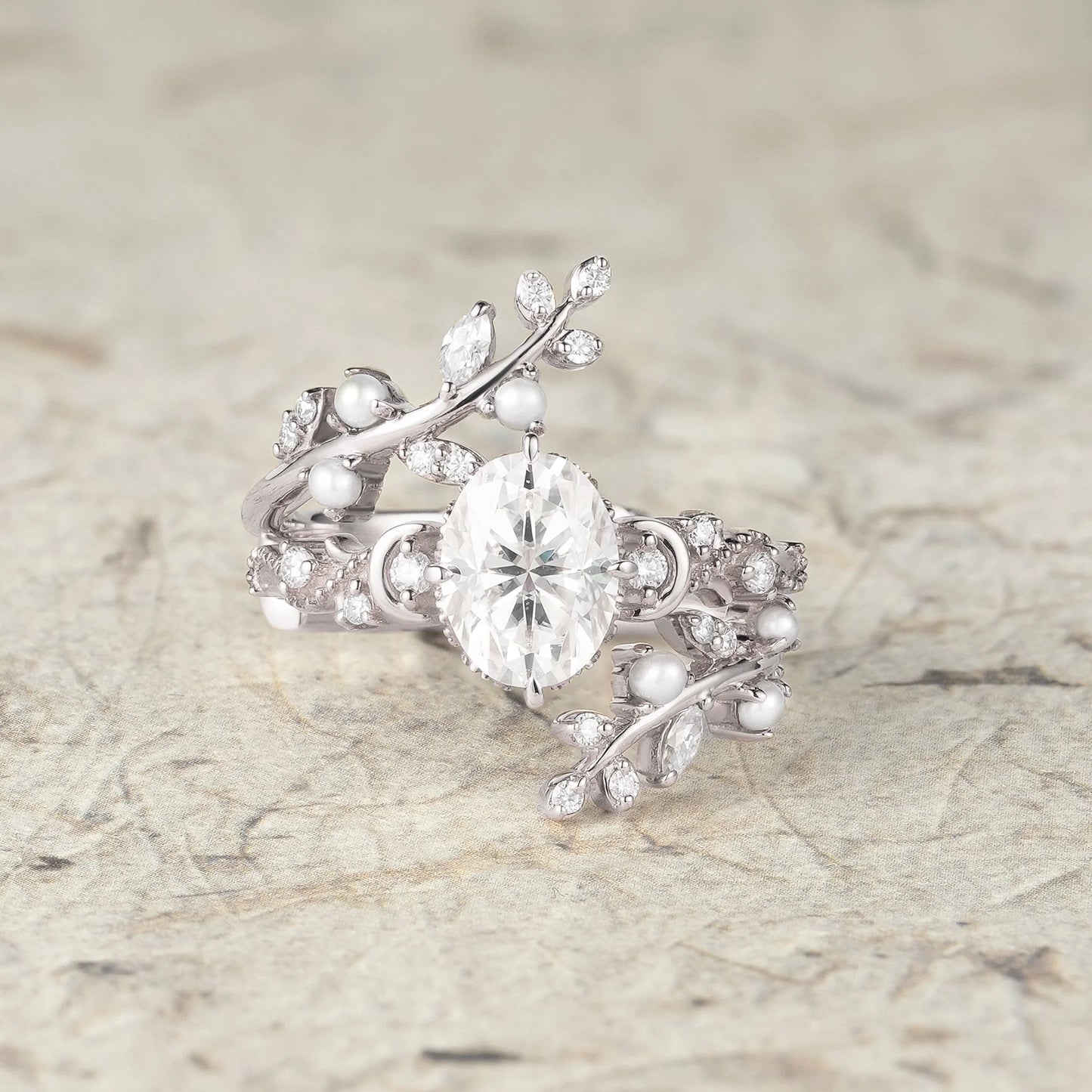Aphrodite's Enchanted Vine | Moon Design Moissanite Ring Set - Hermione