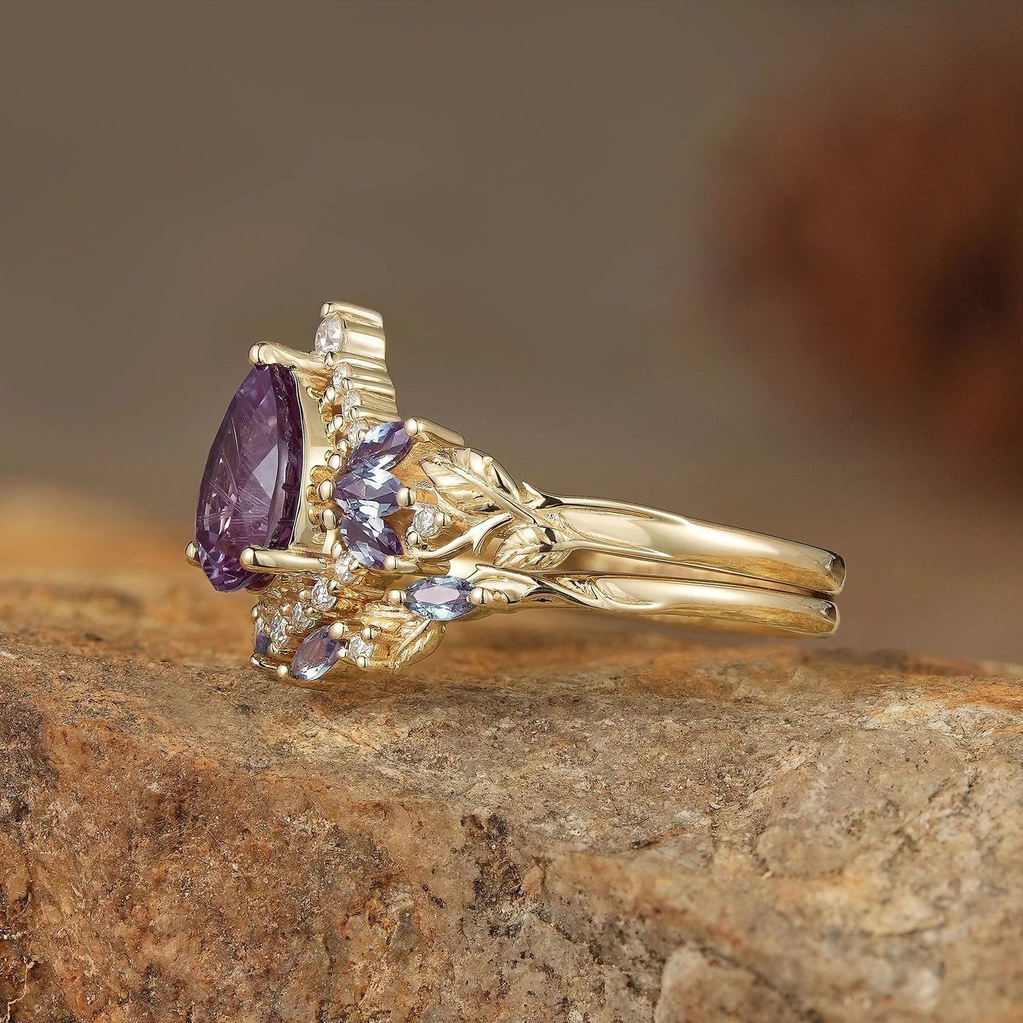 Fairy Ring-Alexandrite Halo Gold Ring Set 2pcs-Vivienne