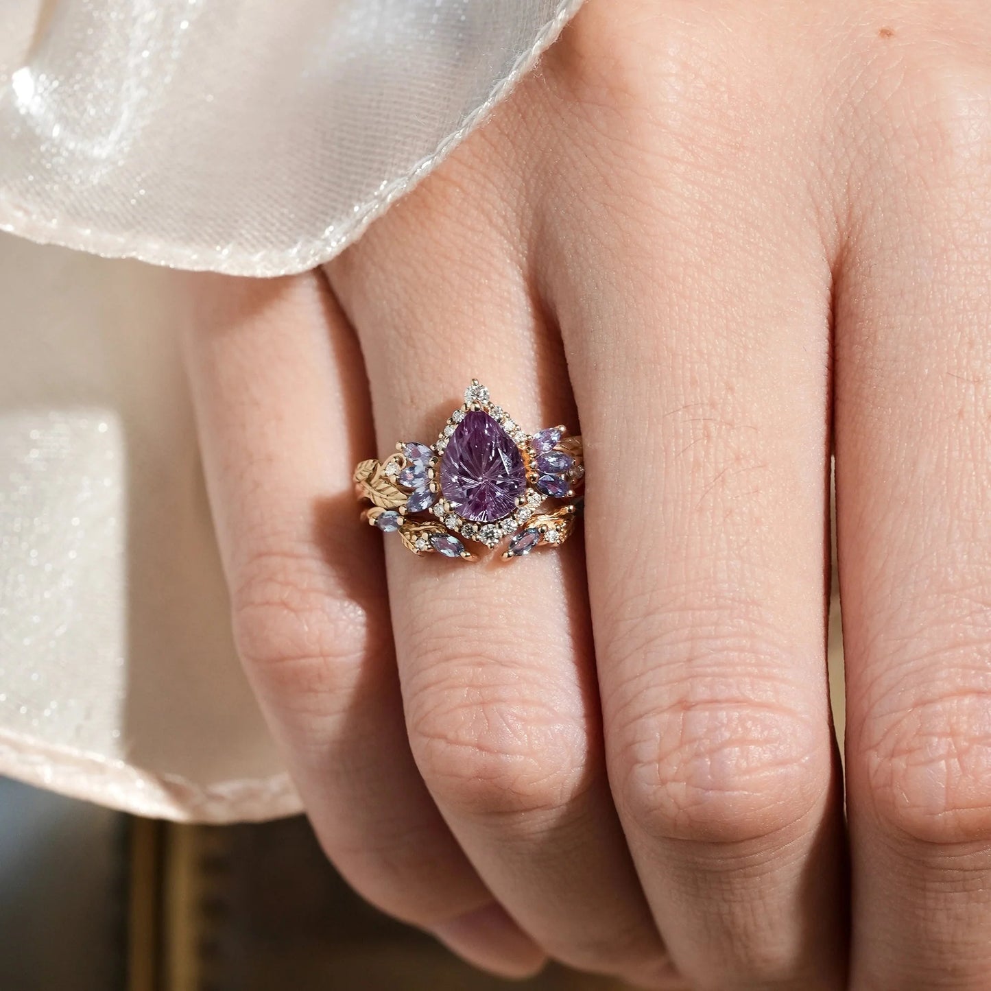 Fairy Ring-Alexandrite Halo Gold Ring Set 2pcs-Vivienne