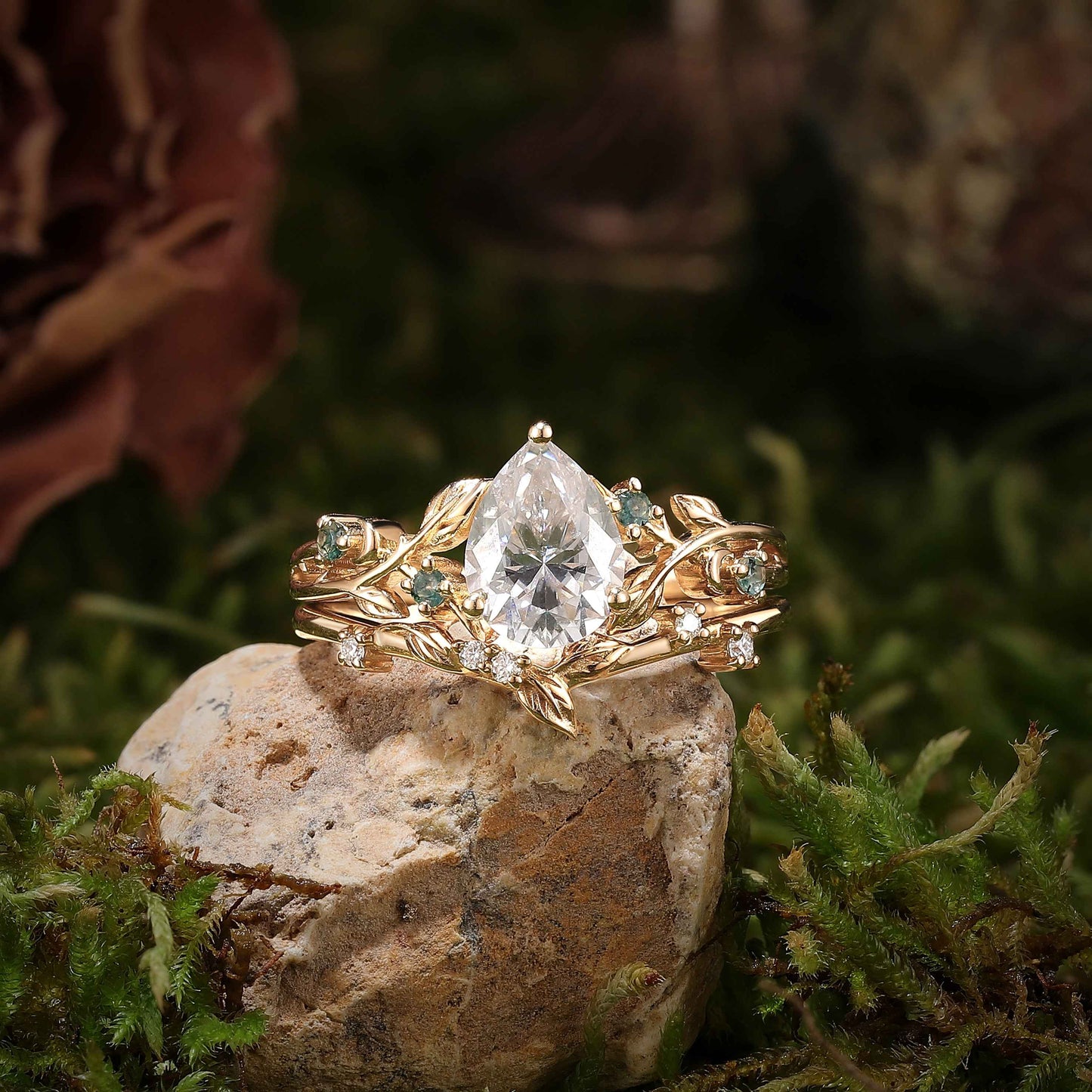 Unique Pear Cut Moissanite Leafy Gemstone Ring 2pcs