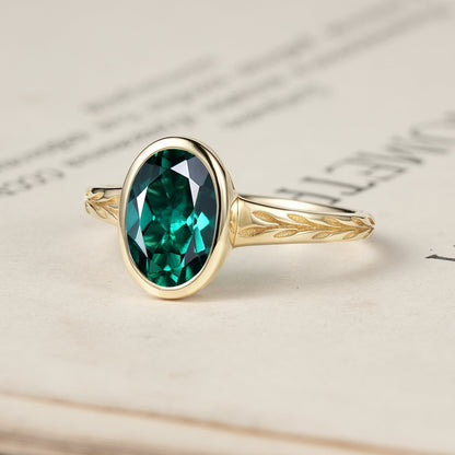 Golden Elegance: Oval Emerald Leaf Ring | Celia (925 Silver)