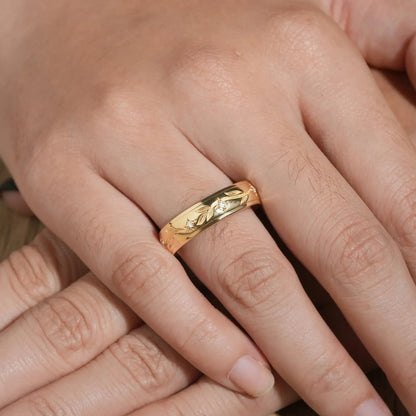Golden Laurel Men's Band with Diamond Accents - Laurence