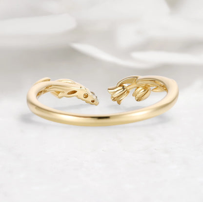 Nature Inspired Tulip Bouquet Moissanite V-Shaped Open Wedding Band - Lila