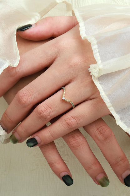 Vintage Nature Inspired Natural Green sapphire Moissanite Curved Wedding Band - Vivienne