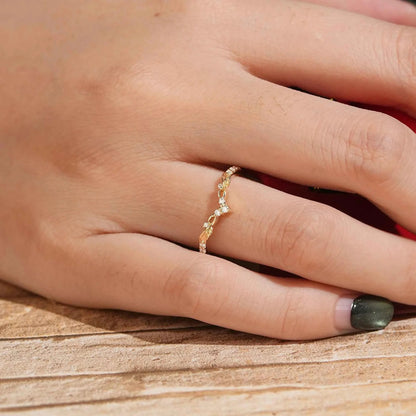 Moissanite Leaf And Stag Inspired Curved Wedding Ring