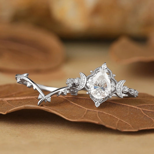 Moon Design Moissanite Ring Set-Morrigan