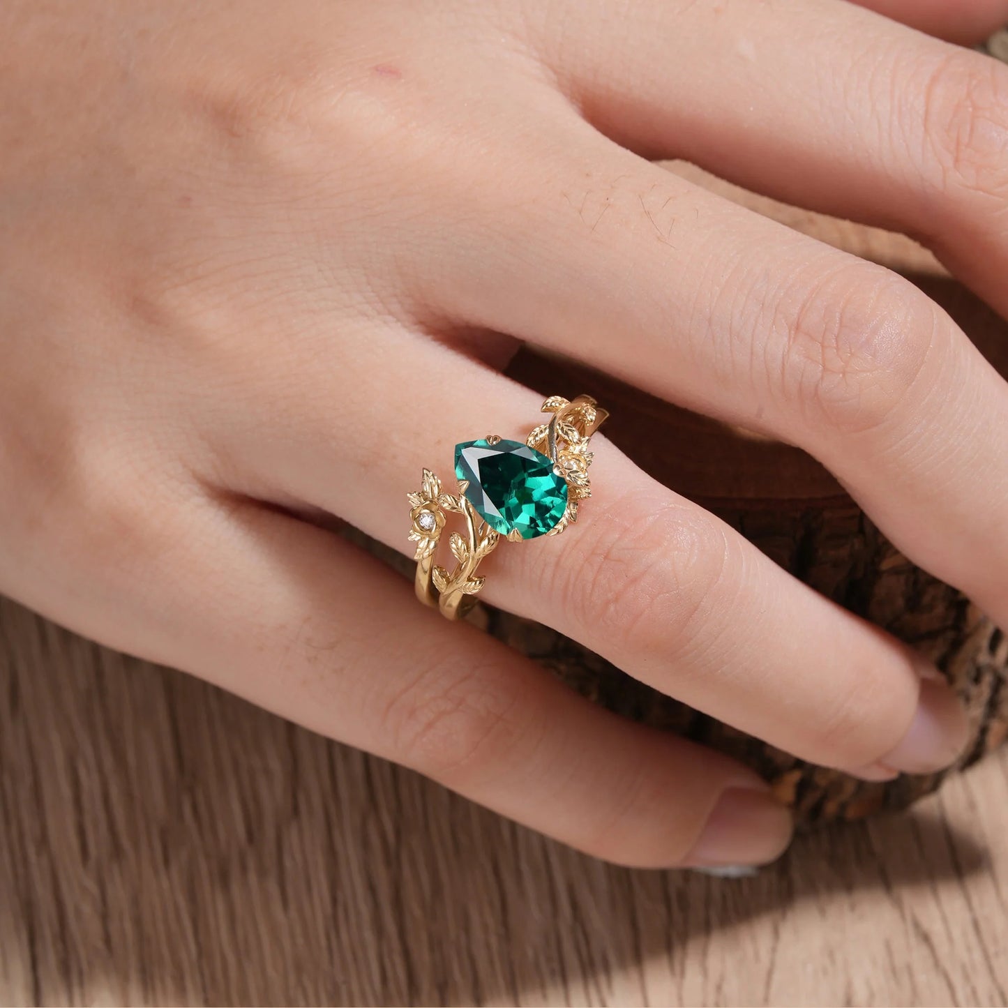 Rose Blossom: Pear-Cut Emerald Leaf Ring Set - Helena