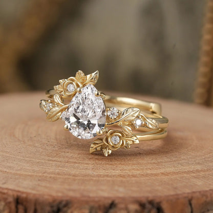 Rose Blossom: Pear-Cut Lab Grown Diamond Floral Ring Set - Camille