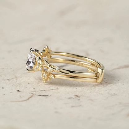 Rose Blossom: Pear Cut Lab Grown Diamond Leaf Ring Set | Jade
