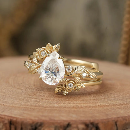 Pear Cut Moissanite Gold Floral Engagement Ring Set - Camille