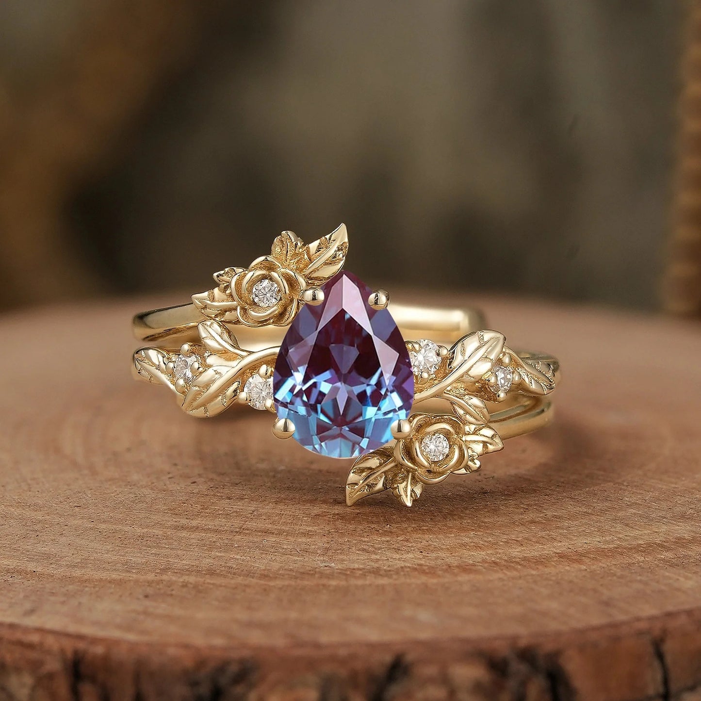 Pear Cut Moissanite Gold Floral Engagement Ring Set - Camille