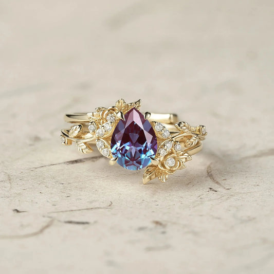 Rose Blossom: Pear Cut Moissanite Leaf Ring Set | Jade