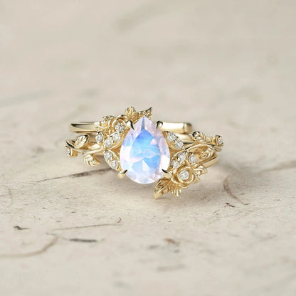 Rose Blossom: Pear Cut Moissanite Leaf Ring Set | Jade