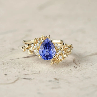 Rose Blossom: Pear Cut Moissanite Leaf Ring Set | Jade